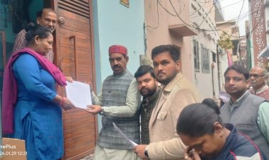 भाजपा के विशेष नव मतदाता अभियान में घर-घर संपर्क, मतदाता सूची का गहन पुनरीक्षण