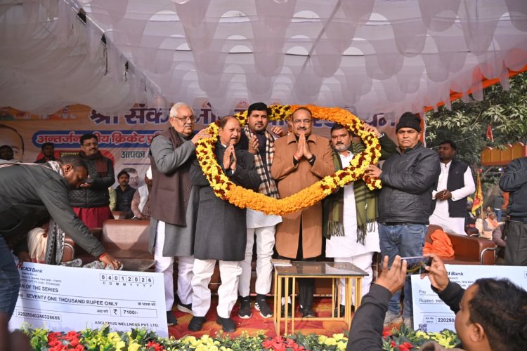 देश का भविष्य युवाओं के हाथ में है : दिनेश प्रताप सिंह