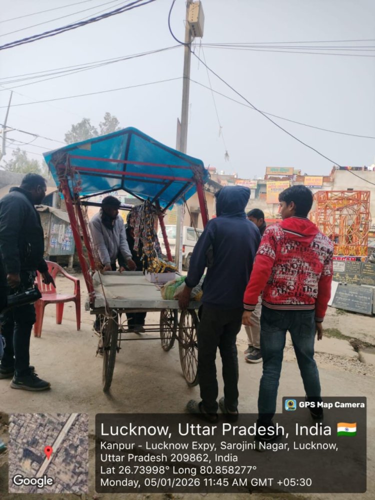 लखनऊ नगर निगम का अतिक्रमण पर सख्त रुख, दो जोनों में चला सघन अभियान