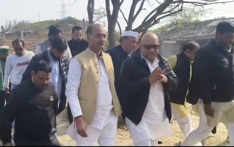 दुष्कर्म पीड़िता को 50 लाख मुआवजा, घर, नौकरी दे सरकार : अजय राय