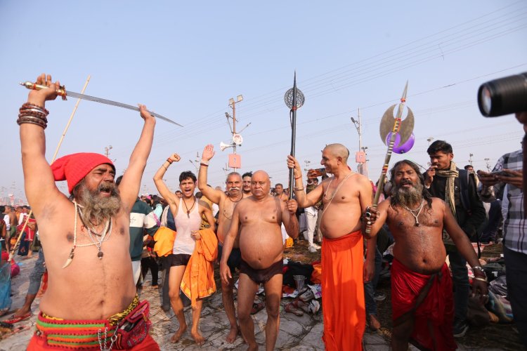 प्रयागराज माघ मेला में शाम 6 बजे तक एक करोड़ से अधिक श्रद्धालुओं ने लगाई डुबकी