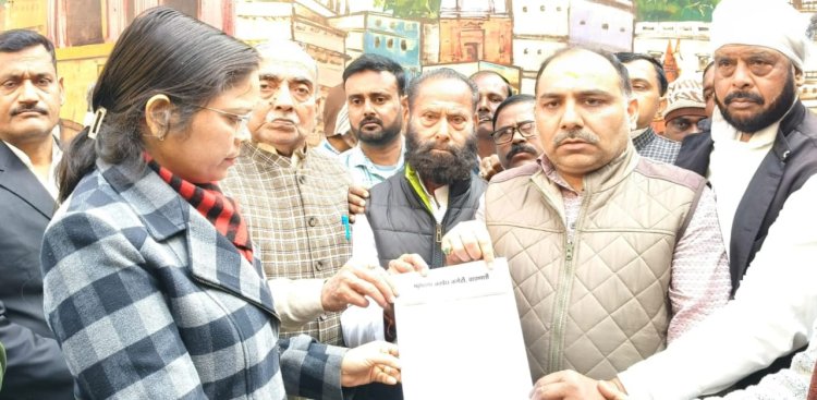 आरोप-काशी में विकास के नाम पर सुनियोजित तरीके से विनाश किया जा रहा