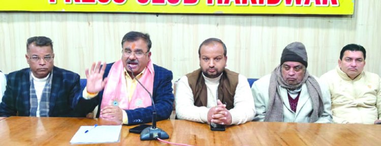 स्वामी अविमुक्तेश्वरानंद के अपमान पर माफी मांगे प्रयागराज प्रशासन: आलोक शर्मा