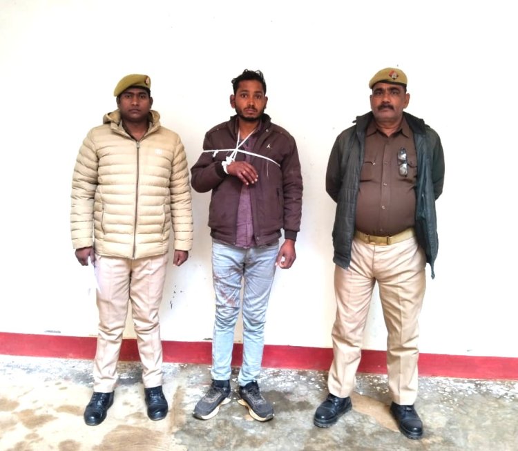 पुलिस ने गाे तस्कर काे किया गिरफ्तार, पांच गाेवंशाें काे कराया गया मुक्त