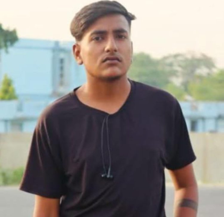 कानपुर में सड़क पर शव रख कर परिजनों का हंगामा, धर्म परिवर्तन और पुलिस लापरवाही का लगाया आरोप