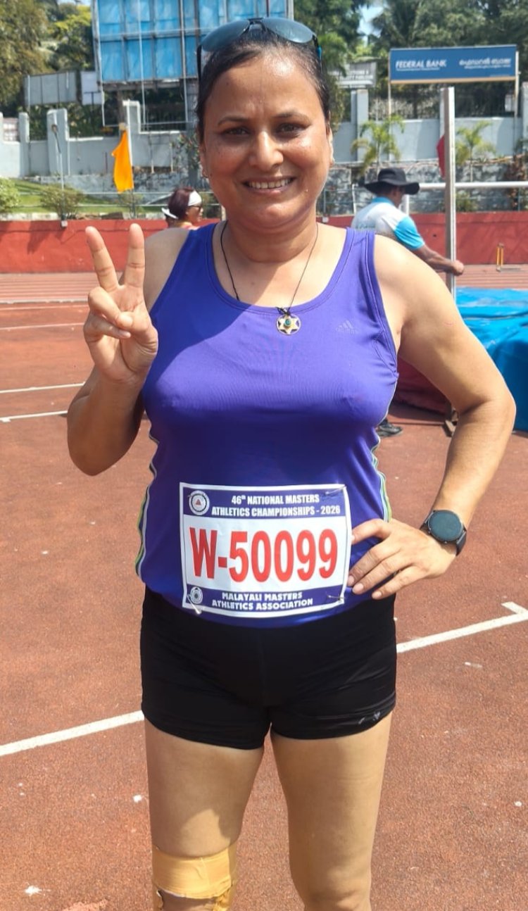 नेशनल मास्टर्स एथलेटिक्स में नीलू मिश्रा ने रजत पदक जीतकर किया क्वालीफाई