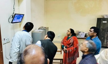 कुलपति ने किया परीक्षा केंद्रों का औचक निरीक्षण