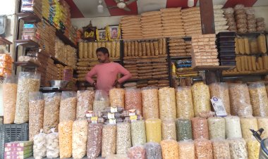 गांव से निकल कर शहर में पैर पसारता नमकीन उद्योग, काशीवासियाें को पसंद देशी स्वाद