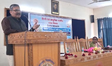 महाश्वेता देवी आदिवासी संवेदना और प्रतिरोध की सशक्त लेखिका : रणेन्द्र