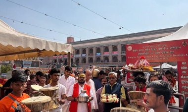महाशिवरात्रि: शक्तिपीठ माता विशालाक्षी धाम से बाबा विश्वनाथ दरबार पहुंची अभिषेक व श्रृंगार सामग्री