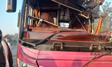 छात्रों को लेकर पटना जा रही बस दुर्घटनाग्रस्त, दो शिक्षकों की मौत, 11 छात्र जख्मी