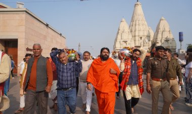 आयुध भंडार प्रयागराज सेना परिवार के जल से श्री काशी विश्वनाथ का अभिषेक