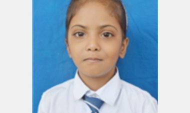 ट्रक से कुचलकर कक्षा दो की छात्रा की मौत,मामा घायल