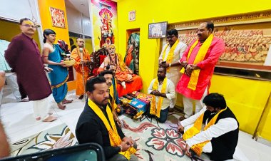 विभिन्न संगठनों के प्रतिनिधियों ने शंकराचार्य स्वामी अविमुक्तेश्वरानंद से की भेंट