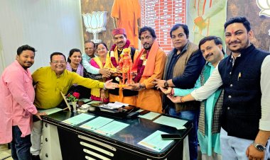 राष्ट्र निर्माण का अभियान है मन की बात कार्यक्रम : अनिल दीक्षित