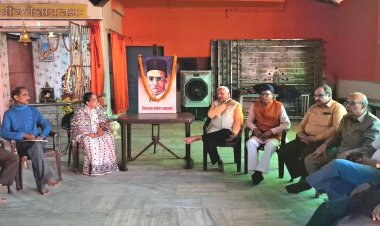 भविष्यदृष्टा सावरकर के सपनाें का भारत बनाने की जरूरत: डॉ. मुरार जी त्रिपाठी