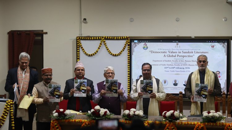 शंकराचार्य आधुनिक लोकतंत्र में प्रासंगिक : मुरली माधवन