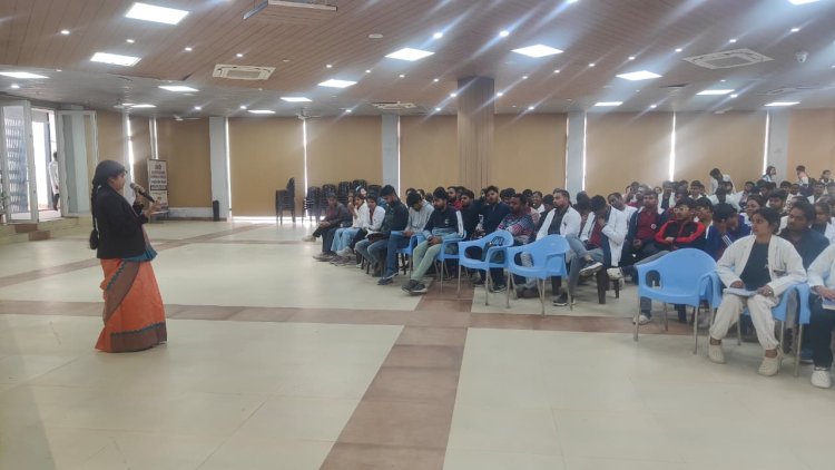 नशामुक्ति और स्वास्थ्य जागरूकता के साथ रासेयो ने दिया जनसेवा का संदेश