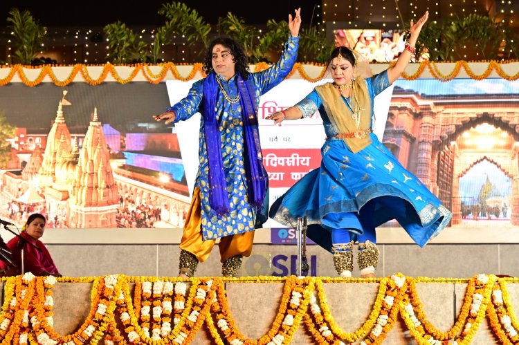 श्री काशी विश्वनाथ धाम में महादेव के समक्ष गूंजा सरोद,महाशिवरात्रि महोत्सव की सांस्कृतिक संध्या ने बांधा समां