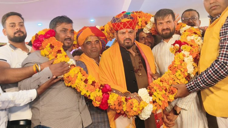 शुद्ध दूध की उपलब्धता के लिए सभी पालें एक गाय : बृजभूषण