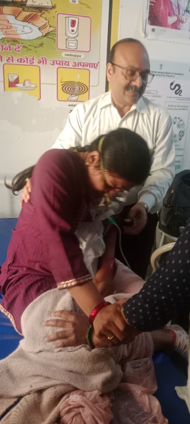 यूपी बोर्ड परीक्षा : परीक्षा केंद्र में स्टेटिक मजिस्ट्रेट व कक्ष निरीक्षक की तबीयत बिगड़ी, भेजा गया अस्पताल