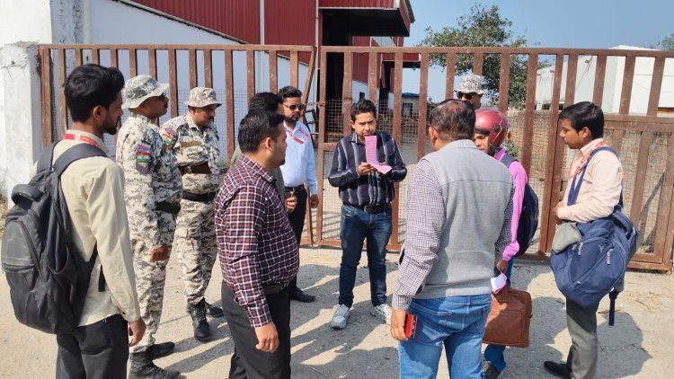 टैक्स बकायेदारों पर निगम का शिकंजा: बाजारों में पहुंची टीम, 17 जगह सील,12.89 लाख की ऑन-द-स्पॉट वसूली