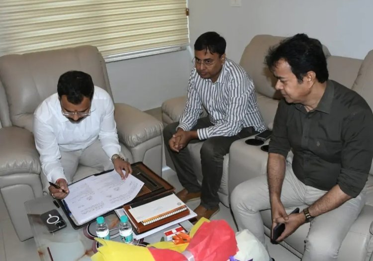 व्हाइट टॉपिंग रोड से शहर को मिलेगी मजबूत और टिकाऊ सड़क : नगर आयुक्त