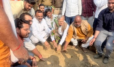 काशी नगरी ने रचा वैश्विक कीर्तिमान, रामनगर में ‘शहरी वन’ के लिए पौधरोपण कर चीन को पीछे छोड़ा