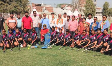 प्रतापगढ़ में ओपन स्टेट आमंत्रण हाकी प्रतियोगिता का हुआ शुभारम्भ, पहले दिन हुए छह मुकाबले