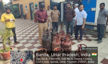 रेस्टोरेंट में 09 घरेलू गैस सिलेंडर पकड़े गए, गैस एजेंसियाें के वितरण में अनियमितता उजागर