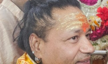 बॉलीवुड गायक कैलाश खेर ने किए मां विंध्यवासिनी के दर्शन, पूजा-अर्चना कर मांगा आशीर्वाद