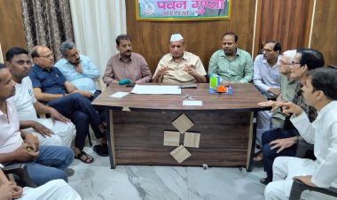 त्योहारों की खुशियों में गली-मोहल्ले गंदगी में डूबे : पवन गुप्ता