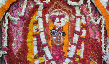 वासंतिक चैत्र नवरात्र: पांचवें दिन विशालाक्षी गौरी और स्कंद माता के चौखट पर श्रद्धालुओं ने टेका मत्था