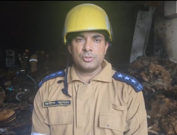 बिजली के स्मार्ट मीटर बनाने वाली फैक्ट्री में लगी आग, 40 घंटे बाद बुझी