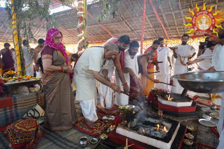 श्री राम जन्मभूमि में श्रीराम यन्त्र पूजन की पूर्णाहुति, राष्ट्रपति की उपस्थिति में 19 को होगी  स्थापना