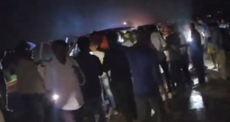 ट्रैक्टर-टवेरा की भीषण टक्कर, चार गंभीर घायल