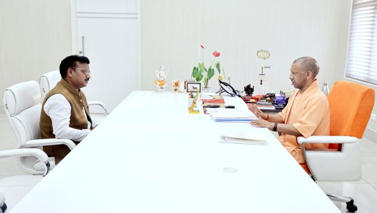 मिल्कीपुर विधायक ने मुख्यमंत्री से की मुलाकात, हैरिंग्टनगंज का नाम बदलने की मांग