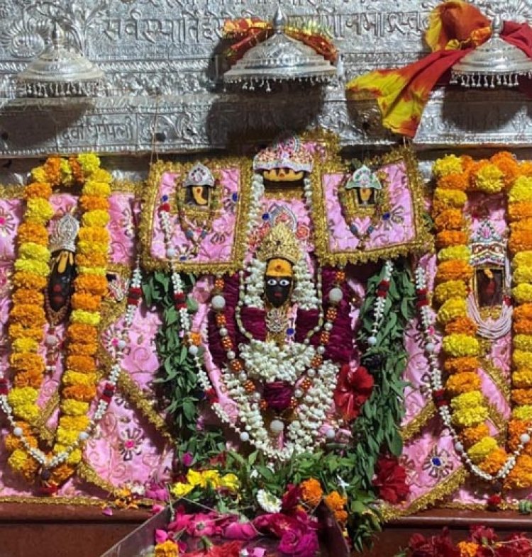 मां कल्याणी के ब्रह्मचारिणी स्वरूप का श्रृंगार दर्शन कर भक्तों ने लगाए माता के जयकारे