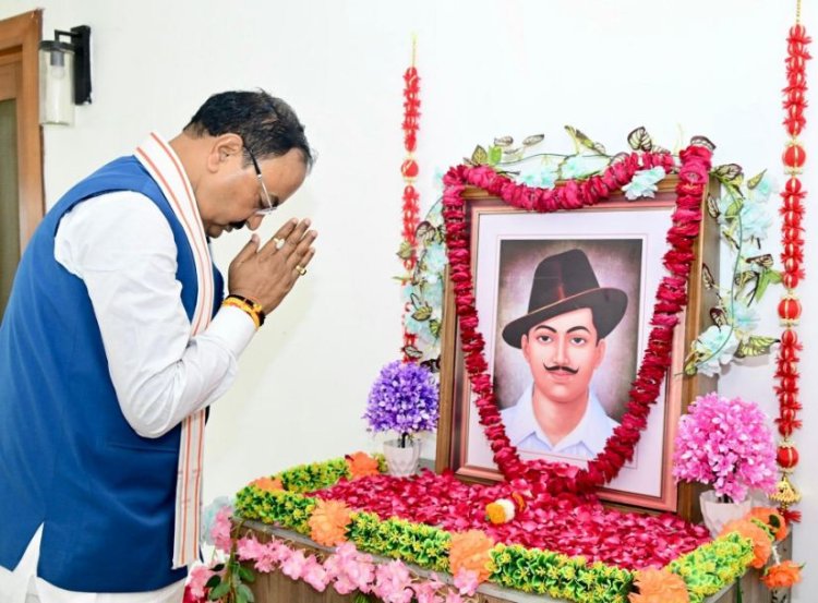 भगत सिंह, राजगुरु व सुखदेव का बलिदान इतिहास में स्वर्णाक्षरों में अंकित: केशव प्रसाद मौर्य