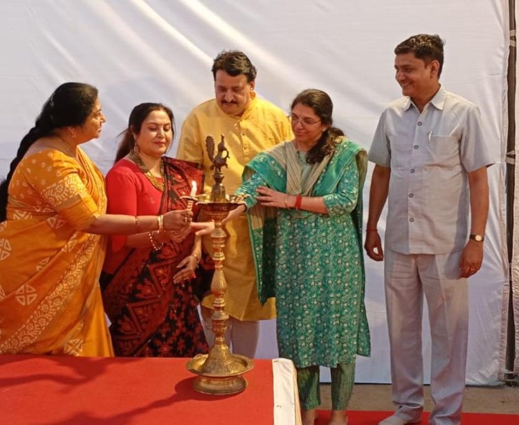 संवेदनाओं की अभिव्यक्ति और जागरूकता का सशक्त माध्यम है रंगमंच : डॉ. राज कुमार त्रिपाठी