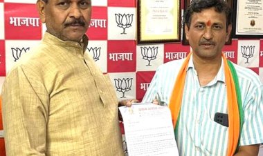 हनुमंत कथा स्थल एवं मंगल कलशयात्रा की सुव्यवस्था काे लेकर महापौर को सौंपा ज्ञापन