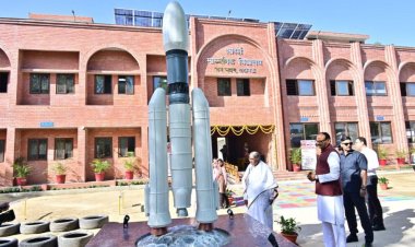 राज्यपाल व मुख्यमंत्री ने किया जन भवन के आदर्श माध्यमिक विद्यालय के नवीन भवन का उद्घाटन