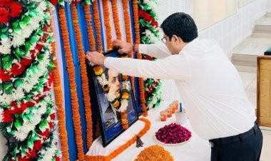 पूर्वांचल विद्युत वितरण निगम कार्यालय में मनाई बाबा साहब डॉ. भीमराव अम्बेडकर की जयंती