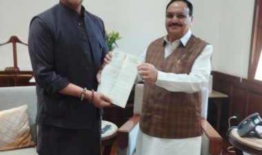 केंद्रीय स्वास्थ्य मंत्री जे पी नड्डा से मिले सांसद रवि किशन, गोरखपुर एम्स का जल्द होगा विस्तार