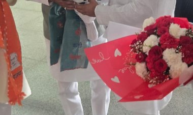 प्रधानमंत्री मोदी की जनसभा में भाग लेने वाराणसी पहुंचे भाजपा प्रदेश अध्यक्ष पंकज चौधरी