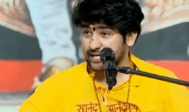 पंडित धीरेन्द्र शास्त्री बोले- बड़े घर की माताएं भी पी रहीं शराब, कांग्रेस ने घेरा