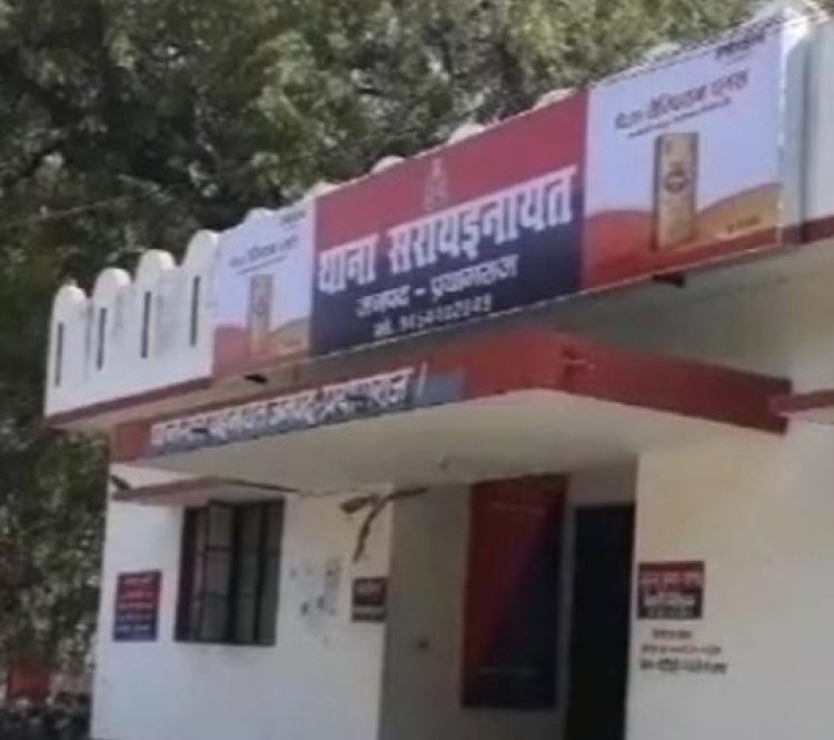 घर में फंदे से लटका मिला महिला का शव