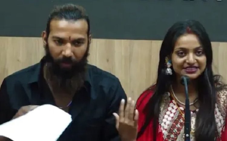 महाकुंभ की वायरल गर्ल मोनालिसा निकली नाबालिग, एनसीएसटी की रिपोर्ट में हुआ खुलासा