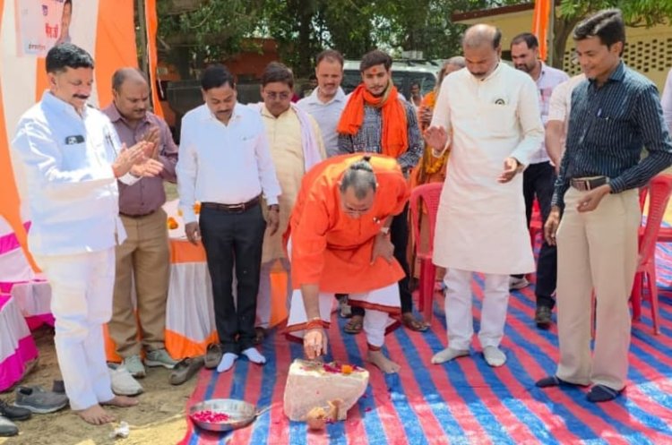 मीरजापुर में नरायनघाट पंप कैनाल पर कटाव निरोधक परियोजना का शिलान्यास