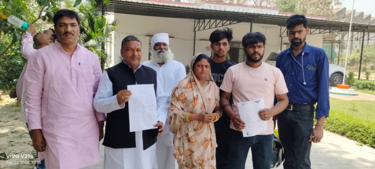 गोरखपुर में इंसाफ की पुकार : पति की मौत के बाद दर-दर भटक रही विधवा, आरोपियों की धमकियों से दहशत